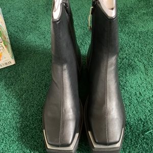 JEFFREY CAMPBELL BOOTS, size 41, New in box